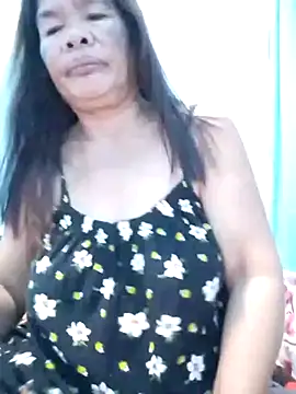 sexylizzy4u online show from 8, 3, 2025