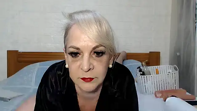 Snapshot of awild_kitten chatting on 3, 5, 2026 awild kitten online show from 3, 5, 2026