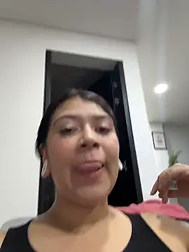 Snapshot of emilyjohanson chatting on 5, 5, 2026 emilyjohanson online show from 5, 5, 2026