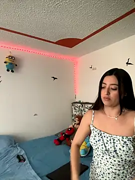 Sofhi corolinne31 online show from 2, 12, 2024