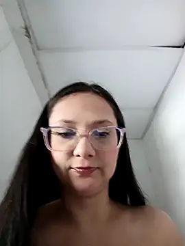 Snapshot of Camilatinass_ chatting on 30, 4, 2026 Camilatinass online show from 30, 4, 2026
