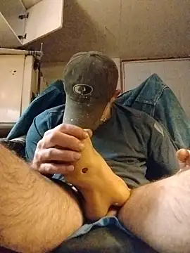 Snapshot of ROBERT0516 chatting on 22, 11, 2025 ROBERT0516 online show from 22, 11, 2025