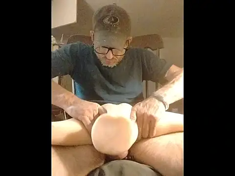 Snapshot of ROBERT0516 chatting on 3, 12, 2025 ROBERT0516 online show from 3, 12, 2025