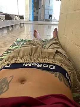 Snapshot of descret_19 chatting on 2, 4, 2026 descret 19 online show from 2, 4, 2026