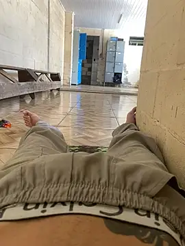 Snapshot of descret_19 chatting on 6, 4, 2026 descret 19 online show from 6, 4, 2026