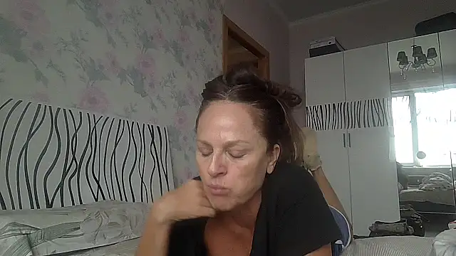 LindaStarS online show from 2, 10, 2025