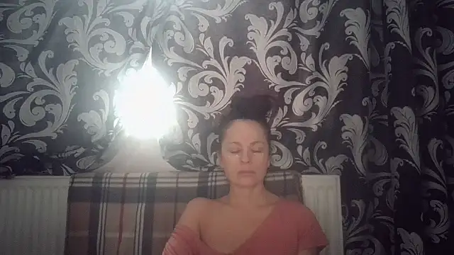 LindaStarS online show from 2, 12, 2025