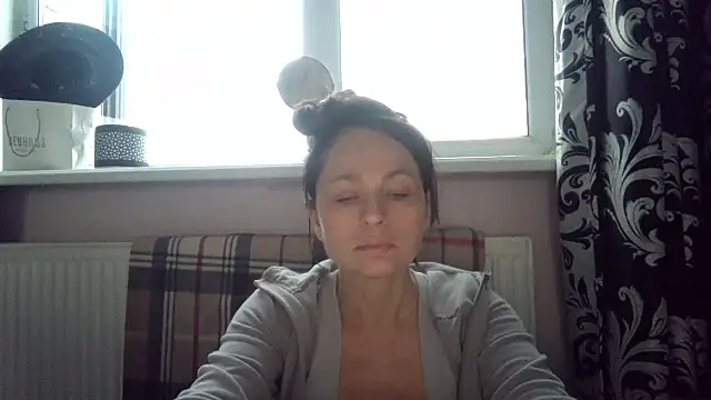 Snapshot of LindaStarS chatting on 29, 4, 2026 LindaStarS online show from 29, 4, 2026