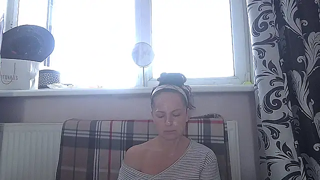 Snapshot of LindaStarS chatting on 15, 5, 2026 LindaStarS online show from 15, 5, 2026