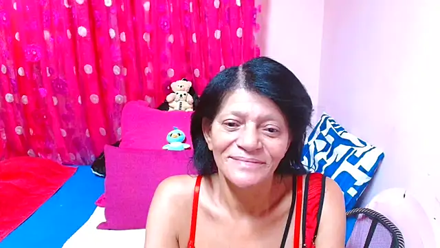 Snapshot of SLUTTYROXY chatting on 1, 3, 2026 SLUTTYROXY online show from 1, 3, 2026