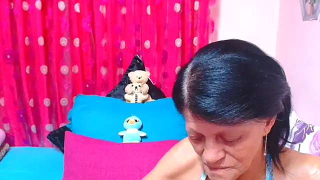 Snapshot of SLUTTYROXY chatting on 12, 4, 2026 SLUTTYROXY online show from 12, 4, 2026