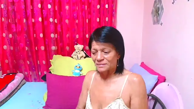 Snapshot of SLUTTYROXY chatting on 13, 4, 2026 SLUTTYROXY online show from 13, 4, 2026