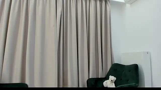 Snapshot of channel_3 chatting on 20, 1, 2025 channel 3 online show from 20, 1, 2025