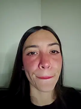 Snapshot of loveuu-bae chatting on 4, 3, 2026 loveuu-bae online show from 4, 3, 2026