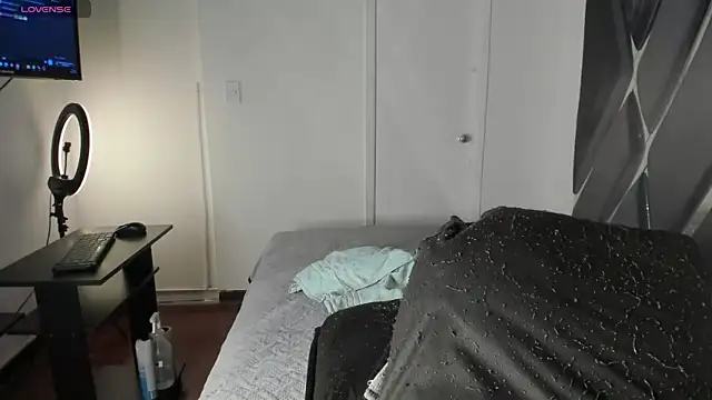 moonsweet1 online show from 27, 4, 2026