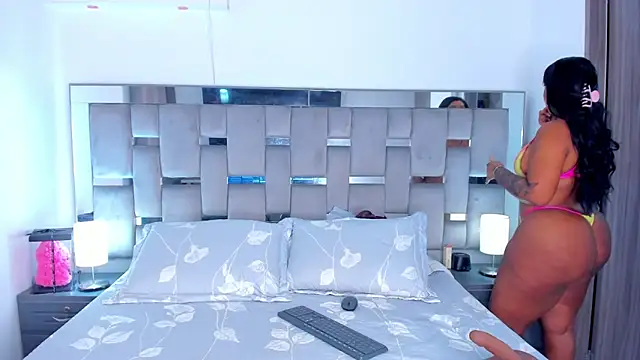 Cammiila online show from 18, 12, 2025