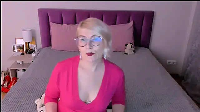 sabrinamacmarren online show from 22, 11, 2025