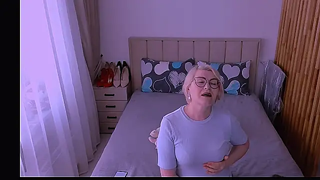 Snapshot of sabrinamacmarren chatting on 11, 5, 2026 sabrinamacmarren online show from 11, 5, 2026