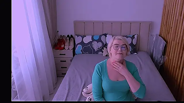 Snapshot of sabrinamacmarren chatting on 12, 5, 2026 sabrinamacmarren online show from 12, 5, 2026