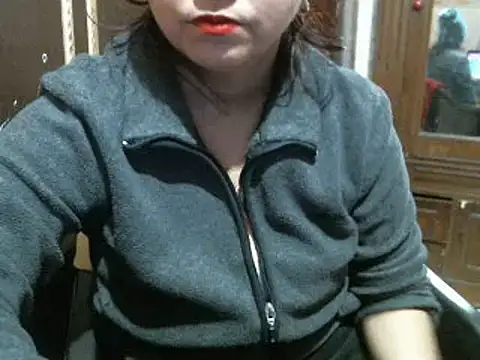 Snapshot of UrsMansi chatting on 5, 1, 2025 UrsMansi online show from 5, 1, 2025