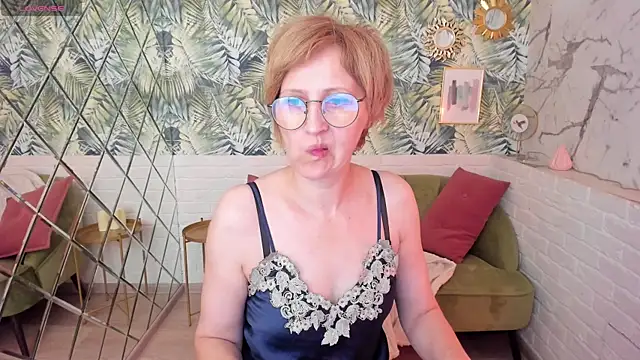 Paris Cherry online show from 31, 5, 2026