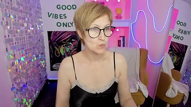 Snapshot of Paris_Cherry chatting on 26, 7, 2026 Paris Cherry online show from 26, 7, 2026