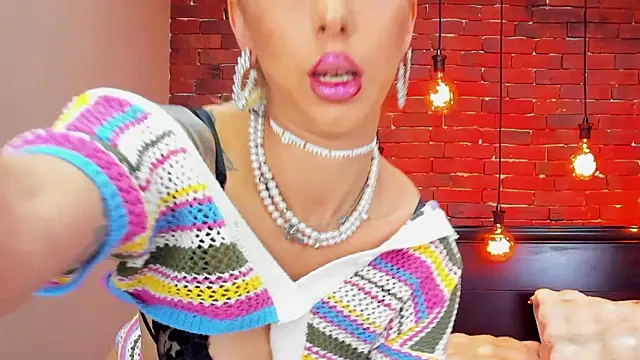 ChristynaRoss online show from 16, 3, 2026