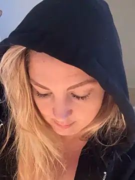 Snapshot of Anna_Alexa chatting on 14, 1, 2025 Anna Alexa online show from 14, 1, 2025