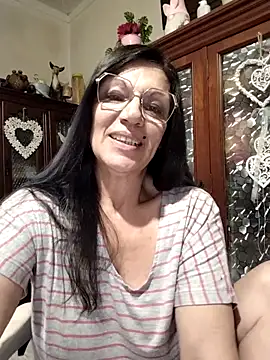 Snapshot of Melmamalhuda@xh chatting on 11, 11, 2025 Melmamalhudaxh online show from 11, 11, 2025