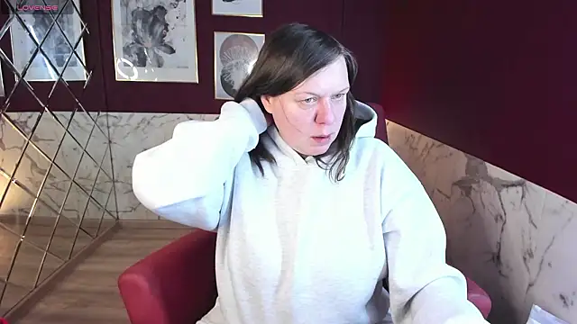 Snapshot of KellyPerfection chatting on 4, 2, 2026 KellyPerfection online show from 4, 2, 2026