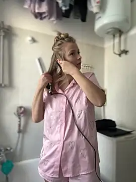 Snapshot of AnastasiaAniess chatting on 16, 12, 2024 AnastasiaAniess online show from 16, 12, 2024