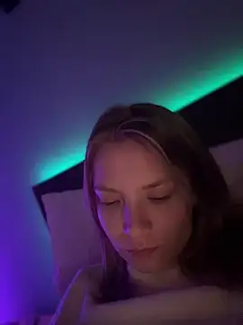 Snapshot of AnastasiaAniess chatting on 4, 1, 2025 AnastasiaAniess online show from 4, 1, 2025