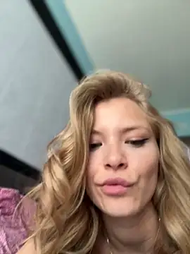 Snapshot of AnastasiaAniess chatting on 13, 3, 2025 AnastasiaAniess online show from 13, 3, 2025