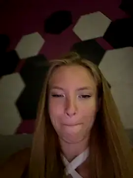 Snapshot of AnastasiaAniess chatting on 11, 10, 2025 AnastasiaAniess online show from 11, 10, 2025