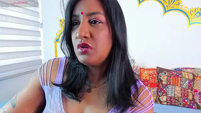 LadyNahir online show from 25, 3, 2026