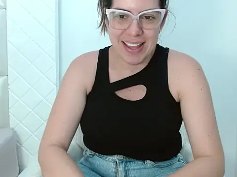 Snapshot of ashlymoon chatting on 29, 6, 2026 ashlymoon online show from 29, 6, 2026
