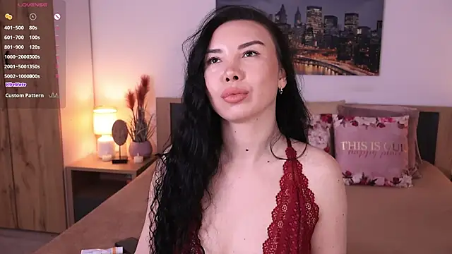 Snapshot of Leila__Sweet chatting on 24, 4, 2026 Leila Sweet online show from 24, 4, 2026