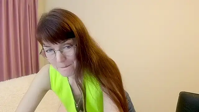 Snapshot of Fritha chatting on 14, 1, 2026 Fritha online show from 14, 1, 2026