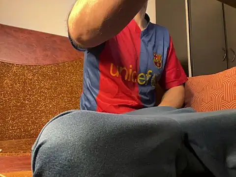 Snapshot of MarkReeds chatting on 4, 2, 2025 MarkReeds online show from 4, 2, 2025