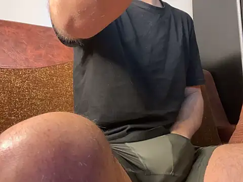 Snapshot of MarkReeds chatting on 9, 2, 2025 MarkReeds online show from 9, 2, 2025