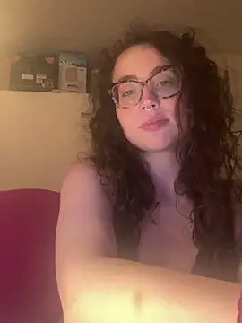 ladyturtle online show from 19, 5, 2026