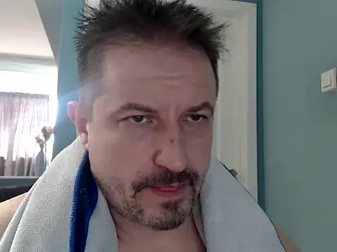 Snapshot of MisterFaithRO chatting on 27, 4, 2026 MisterFaithRO online show from 27, 4, 2026