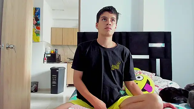 Dimitrixxx   online show from 8, 9, 2025