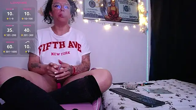 Jessi Evans online show from 27, 11, 2025