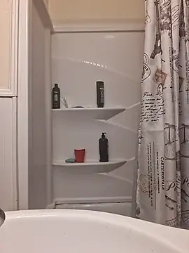 Snapshot of ThickDMatty@xh chatting on 31, 10, 2025 ThickDMattyxh online show from 31, 10, 2025