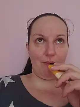 Snapshot of BustyLadyAlma chatting on 4, 7, 2026 BustyLadyAlma online show from 4, 7, 2026