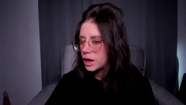 HazelKush online show from 6, 2, 2026