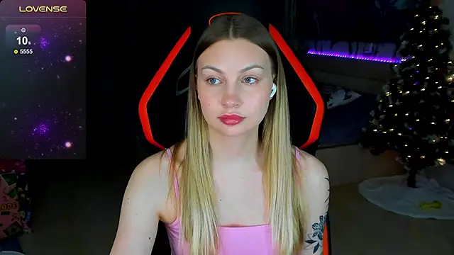 Snapshot of BiMolly chatting on 3, 2, 2026 BiMolly online show from 3, 2, 2026