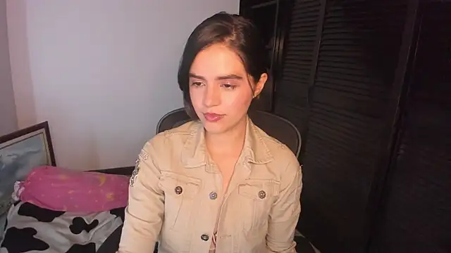 Snapshot of mia_collins_x chatting on 11, 9, 2025 mia collins x online show from 11, 9, 2025