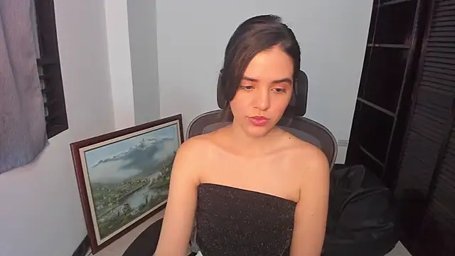 Snapshot of mia_collins_x chatting on 3, 10, 2025 mia collins x online show from 3, 10, 2025